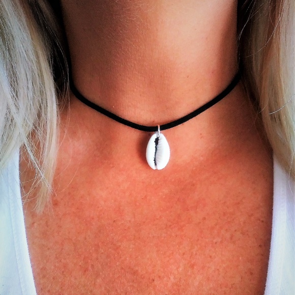 Sherry Moss Jewelry - NEW Cowrie Shell Black Suede Choker Necklace
